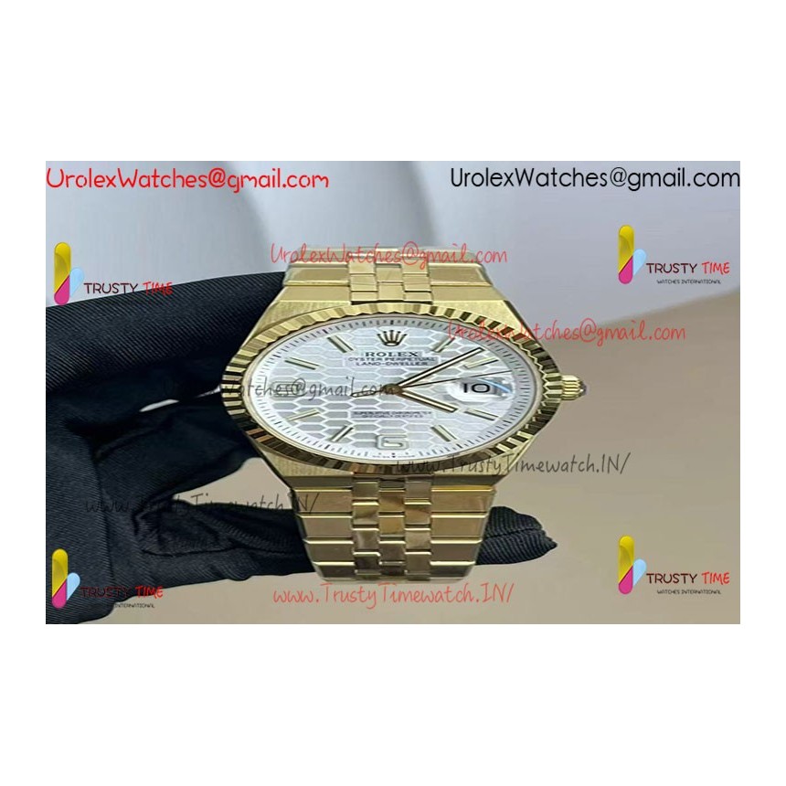 Rolex's new Land-Dweller Datejust 40mm white dial, 18K gold case, movement 7135 gold strap