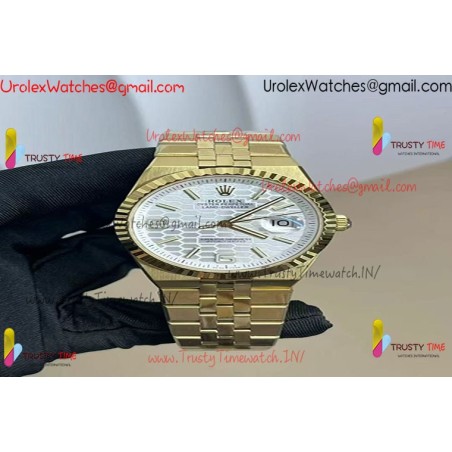 Rolex's new Land-Dweller Datejust 40mm white dial, 18K gold case, movement 7135 gold strap